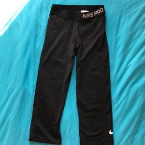 Nike Pro Capri